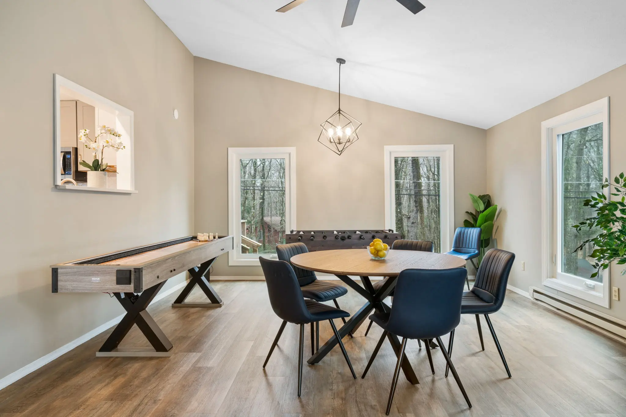 16-web-or-mls-29-wood-st-lake-harmony-pa-18624-airbnb-16