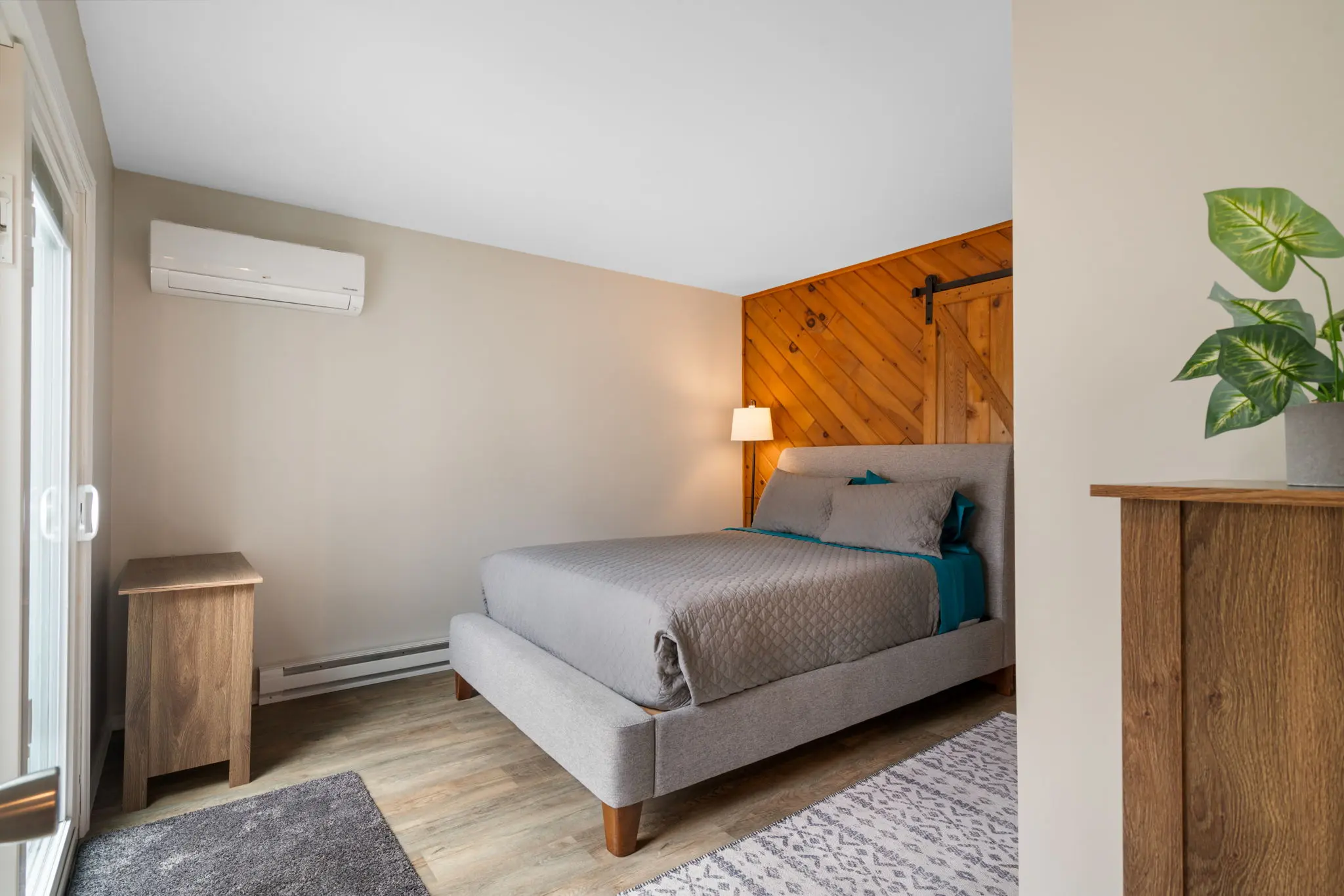 27-web-or-mls-29-wood-st-lake-harmony-pa-18624-airbnb-27