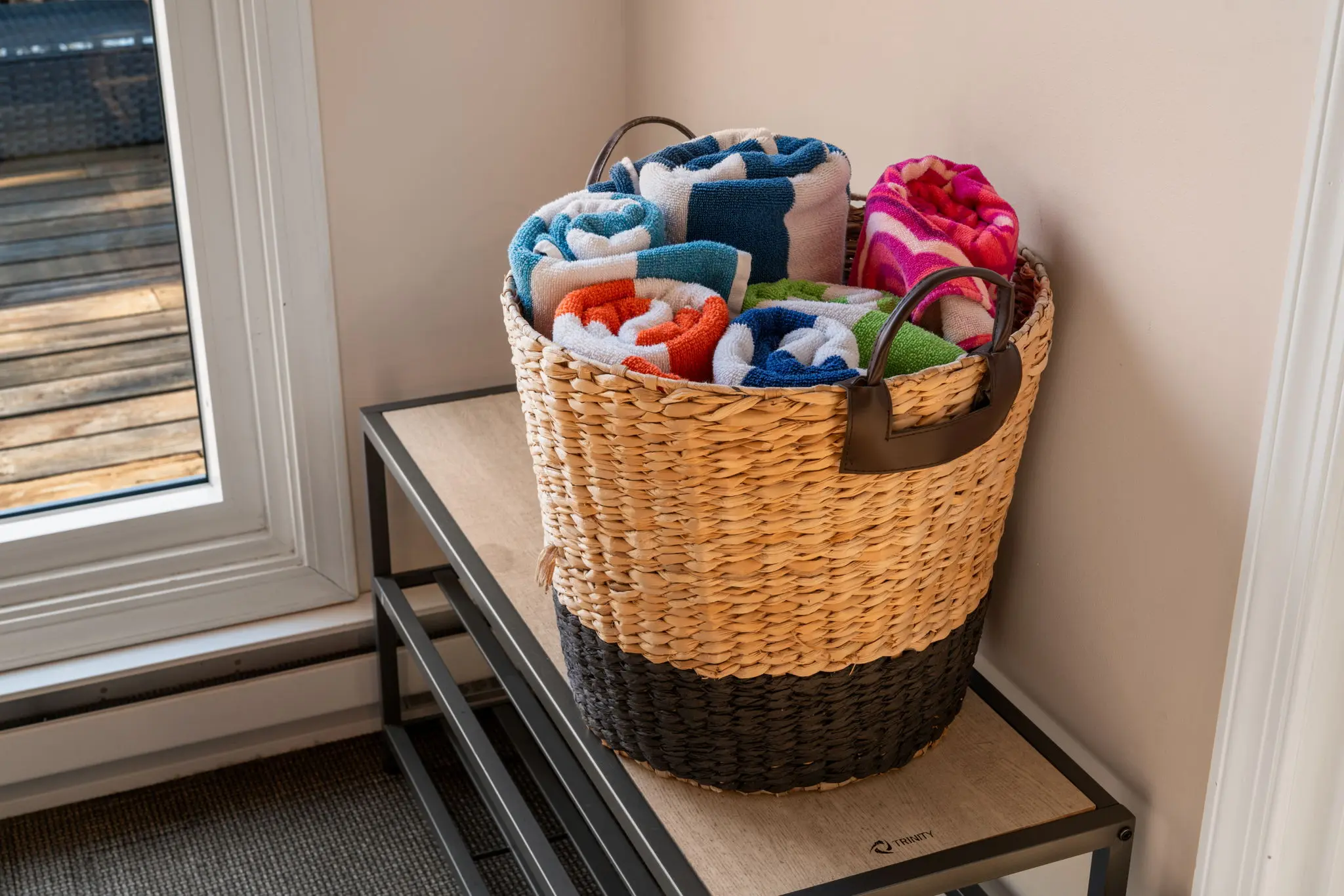 9-web-or-mls-29-wood-st-lake-harmony-pa-18624-airbnb-09